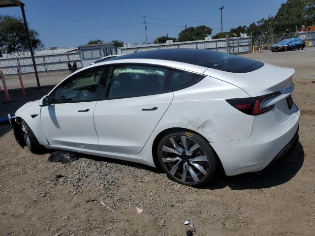 5YJ3E1EA0SF002146 - 2025 TESLA MODEL 3 თეთრი ფოტო 2