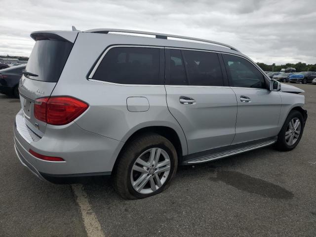 4JGDF6EE0GA698830 - 2016 MERCEDES-BENZ GL 450 4MATIC SILVER photo 3