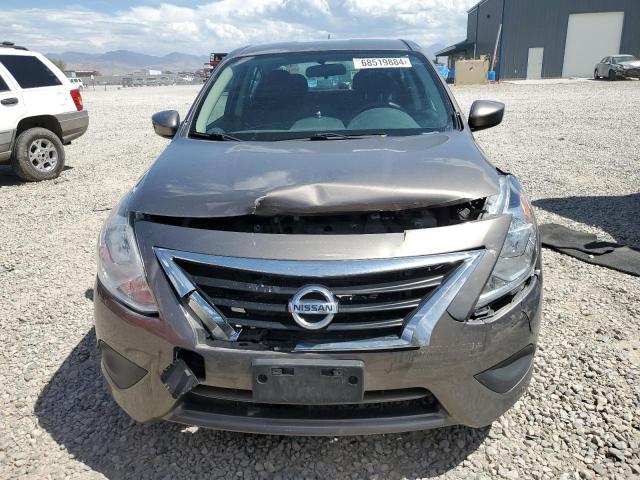 3N1CN7AP1FL909981 - 2015 NISSAN VERSA S BROWN photo 5