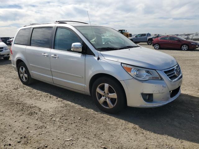 2V8HW64X49R588777 - 2009 VOLKSWAGEN ROUTAN SEL PREMIUM SILVER photo 4