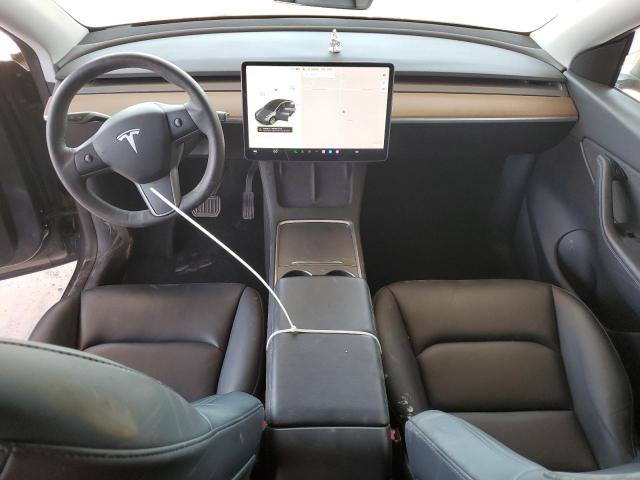 5YJYGDEE9MF190592 - 2021 TESLA MODEL Y GRAY photo 8