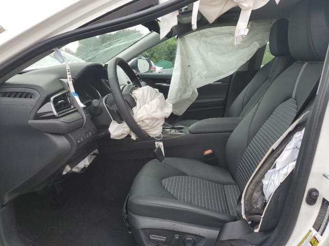 4T1G11BK4RU115749 - 2024 TOYOTA CAMRY SE NIGHT SHADE WHITE photo 7