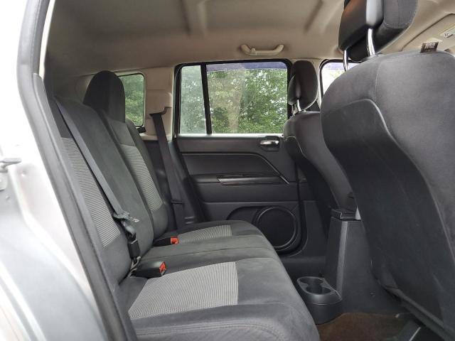 1C4NJCBB2FD120127 - 2015 JEEP COMPASS SPORT 银色 照片 11