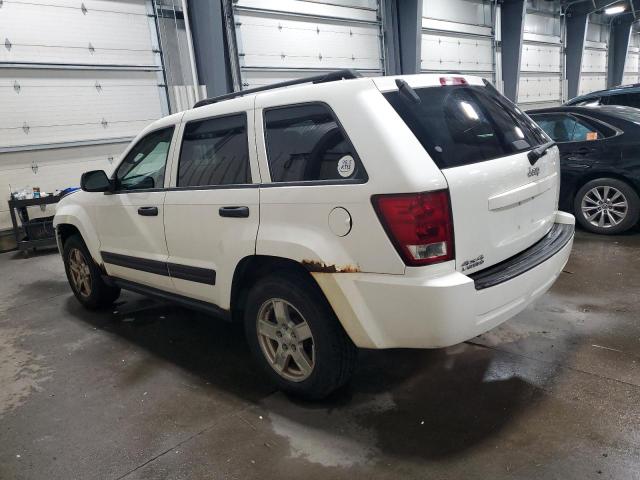1J4GR48K76C255988 - 2006 JEEP GRAND CHER LAREDO Weiß Foto 2