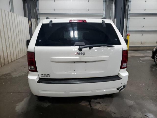 1J4GR48K76C255988 - 2006 JEEP GRAND CHER LAREDO Weiß Foto 6