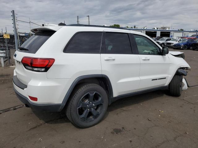 1C4RJFAG4JC352467 - 2018 JEEP GRAND CHER LAREDO WHITE photo 3