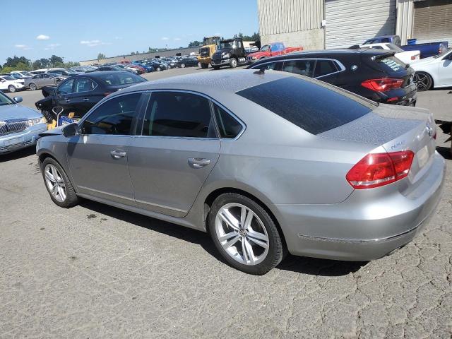 1VWCN7A34EC056042 - 2014 VOLKSWAGEN PASSAT SEL Srebrny zdjęcie 2