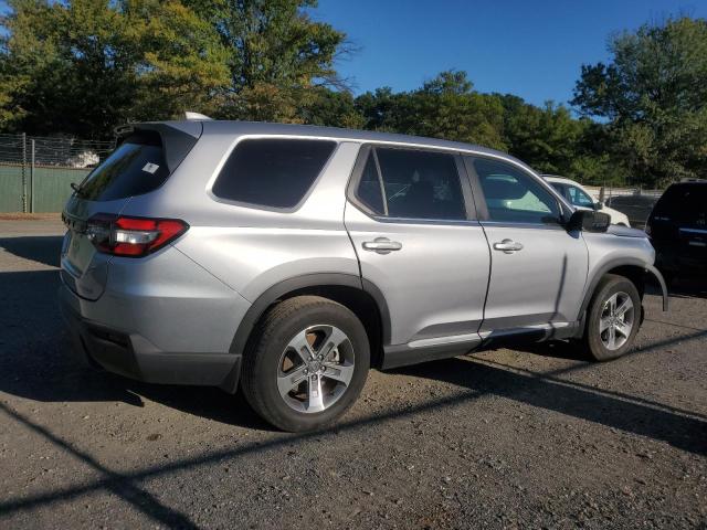 5FNYG1H43RB013187 - 2024 HONDA PILOT EXL SILVER photo 3