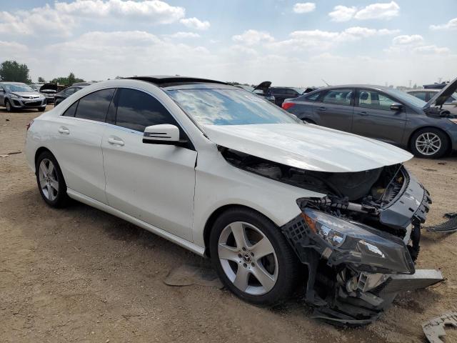 WDDSJ4GB3JN600705 - 2018 MERCEDES-BENZ CLA 250 4MATIC WHITE photo 4