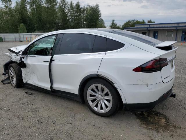 5YJXCBE28JF087144 - 2018 TESLA MODEL X WHITE photo 2