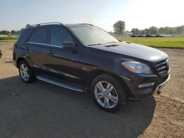 4JGDA5HB7CA010441 - 2012 MERCEDES-BENZ ML 350 4MATIC BLACK photo 4