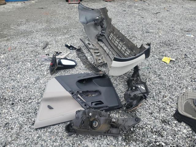 2T3WFREVXDW048303 - 2013 TOYOTA RAV4 XLE WHITE photo 13