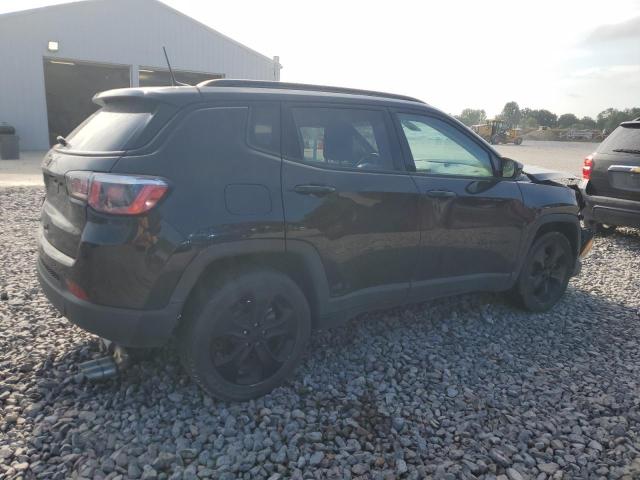 3C4NJCBB3JT494281 - 2018 JEEP COMPASS LATITUDE BLACK photo 3