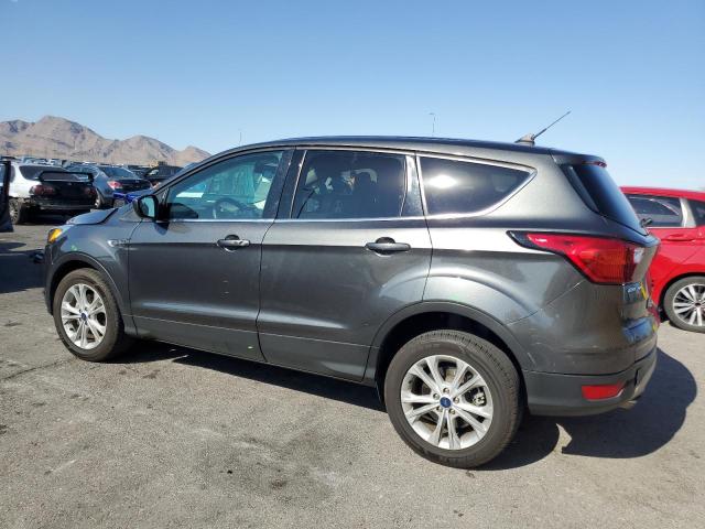 1FMCU0GD0KUB61742 - 2019 FORD ESCAPE SE Szary zdjęcie 2