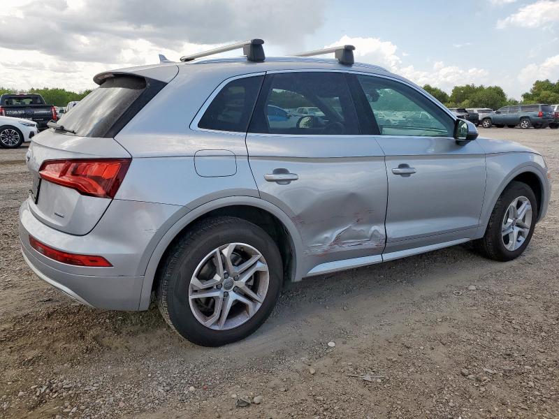 WA1ANAFY3K2140862 - 2019 AUDI Q5 PREMIUM 银色 照片 3