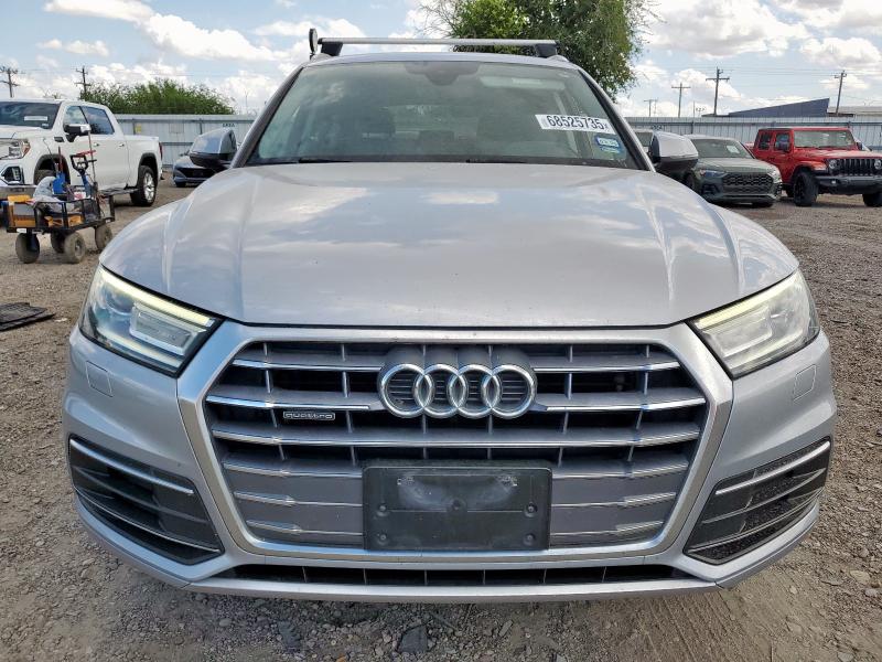 WA1ANAFY3K2140862 - 2019 AUDI Q5 PREMIUM 银色 照片 5