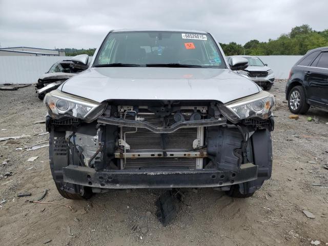 JTEBU5JR2E5202125 - 2014 TOYOTA 4RUNNER SR5 银色 照片 5