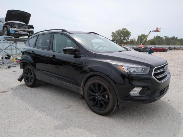 1FMCU0GD7JUC70052 - 2018 FORD ESCAPE SE BLACK photo 4