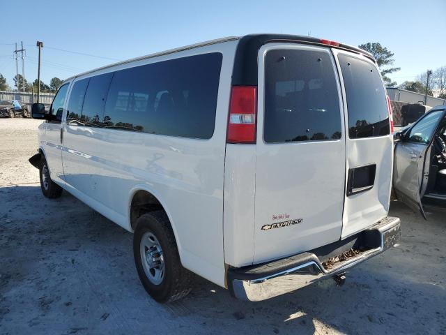 1GAZGPFG6H1174993 - 2017 CHEVROLET EXPRESS G3 LT WHITE photo 3