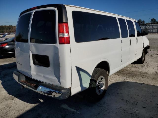 1GAZGPFG6H1174993 - 2017 CHEVROLET EXPRESS G3 LT WHITE photo 4