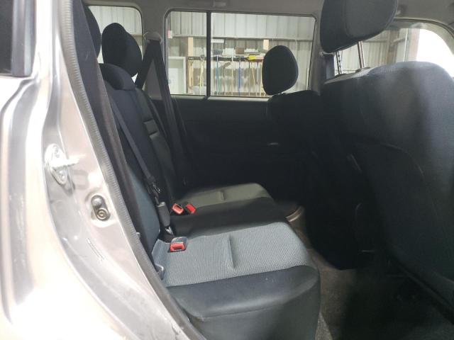 JTLKT324X64088479 - 2006 TOYOTA SCION XB SILVER photo 11