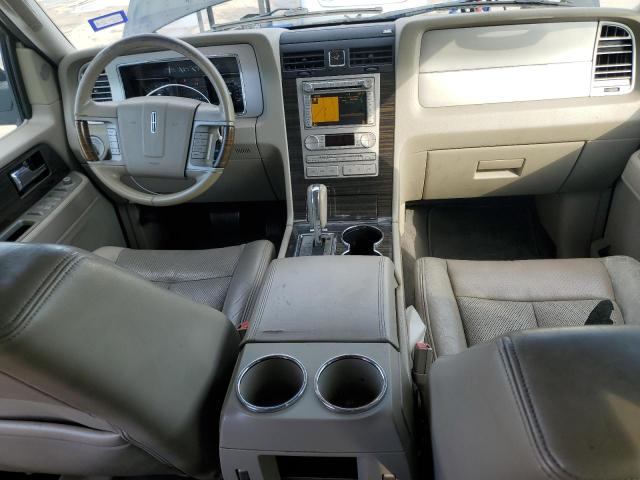 5LMJJ2H5XAEJ05252 - 2010 LINCOLN NAVIGATOR 黑色 照片 8