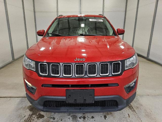 3C4NJCBB2JT300534 - 2018 JEEP COMPASS LATITUDE 红色 照片 5