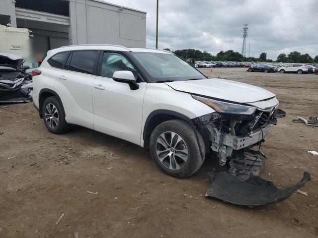 5TDKDRBH1PS028952 - 2023 TOYOTA HIGHLANDER L Blanco foto 4