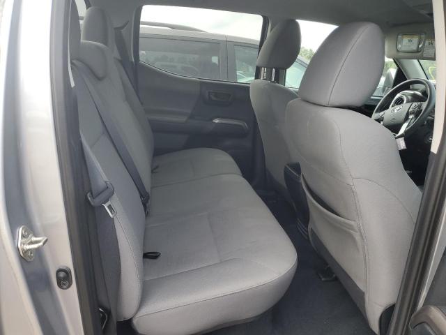 5TFAZ5CN1JX056925 - 2018 TOYOTA TACOMA DOUBLE CAB Gümüş foto 10