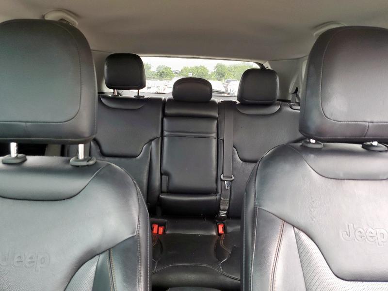 3C4NJDCB3JT115249 - 2018 JEEP COMPASS LIMITED Сірий фото 10