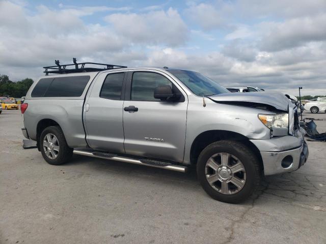 5TFUM5F12BX022241 - 2011 TOYOTA TUNDRA DOUBLE CAB SR5 SILVER photo 4