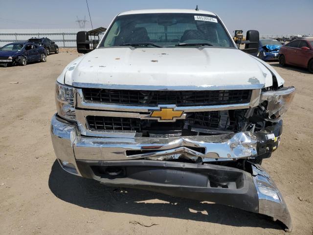 1GCHC23638F172974 - 2008 CHEVROLET SILVERADO C2500 HEAVY DUTY WHITE photo 5
