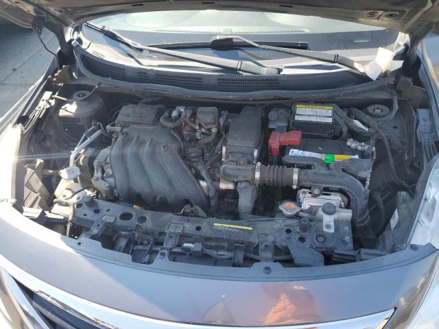 3N1CN7AP6JL872418 - 2018 NISSAN VERSA S 银色 照片 11