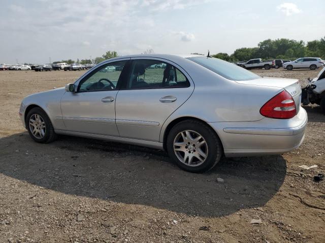WDBUF65J23A306876 - 2003 MERCEDES-BENZ E 320 SILVER photo 2