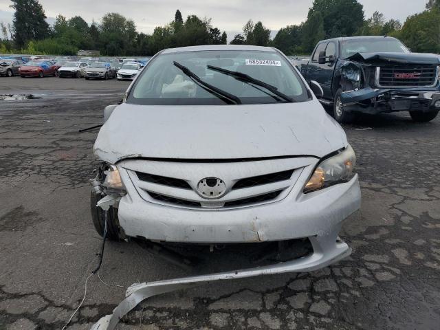 2T1BU4EEXDC069766 - 2013 TOYOTA COROLLA BASE SILVER photo 5