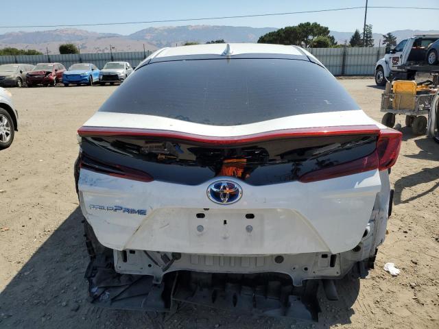 JTDKARFP0H3064726 - 2017 TOYOTA PRIUS PRIM WHITE photo 6