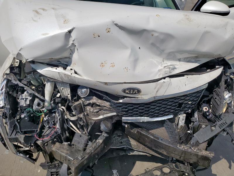 KNAGT4L35J5191371 - 2018 KIA OPTIMA LX 白色 照片 11