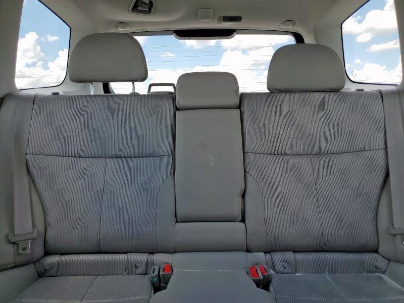 JF2SH6AC8AH745760 - 2010 SUBARU FORESTER 2.5X WHITE photo 10