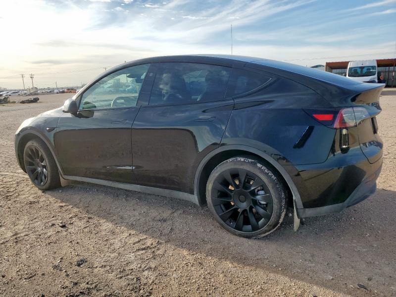 7SAYGDEE3RF065498 - 2024 TESLA MODEL Y 黑色 照片 2