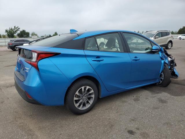 JTDKARFU5K3098772 - 2019 TOYOTA PRIUS BLUE photo 3