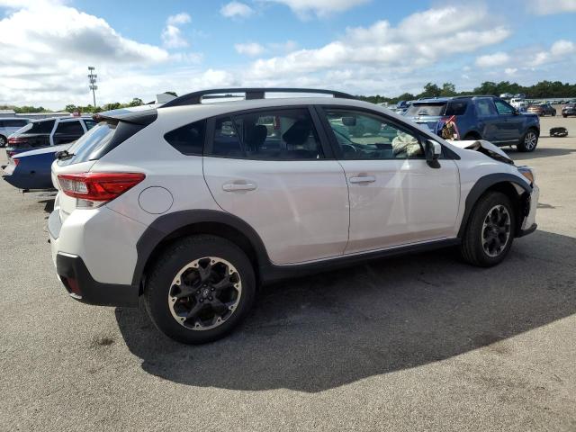 JF2GTAEC3M8257578 - 2021 SUBARU CROSSTREK PREMIUM WHITE photo 3