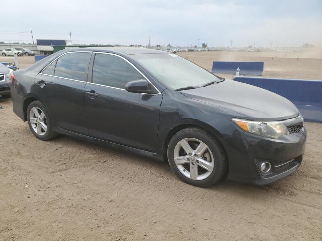 4T1BF1FK9DU298810 - 2013 TOYOTA CAMRY L فحمي صورة 4