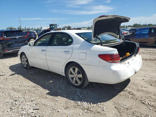 JTHBA30G655130636 - 2005 LEXUS ES 330 WHITE photo 2