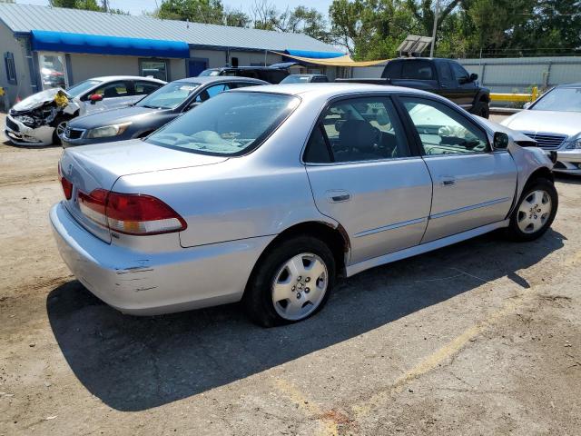 1HGCG16551A025460 - 2001 HONDA ACCORD EX SILVER photo 3