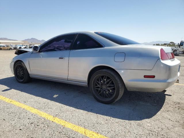 1HGCG2251YA003767 - 2000 HONDA ACCORD EX SILVER photo 2