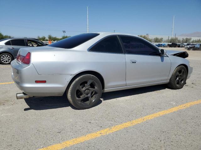 1HGCG2251YA003767 - 2000 HONDA ACCORD EX SILVER photo 3