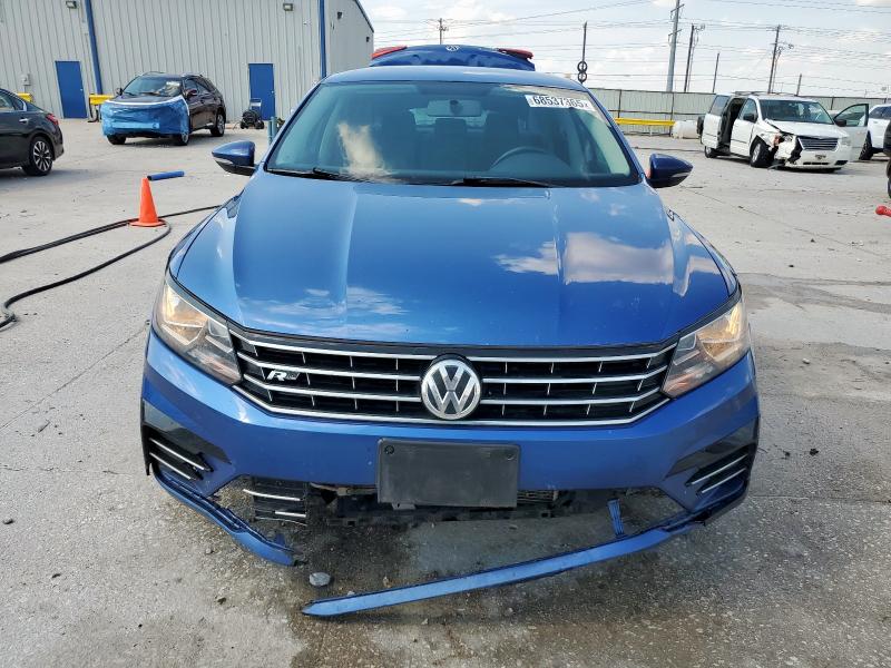 1VWDT7A39HC023083 - 2017 VOLKSWAGEN PASSAT R-LINE Blau Foto 5