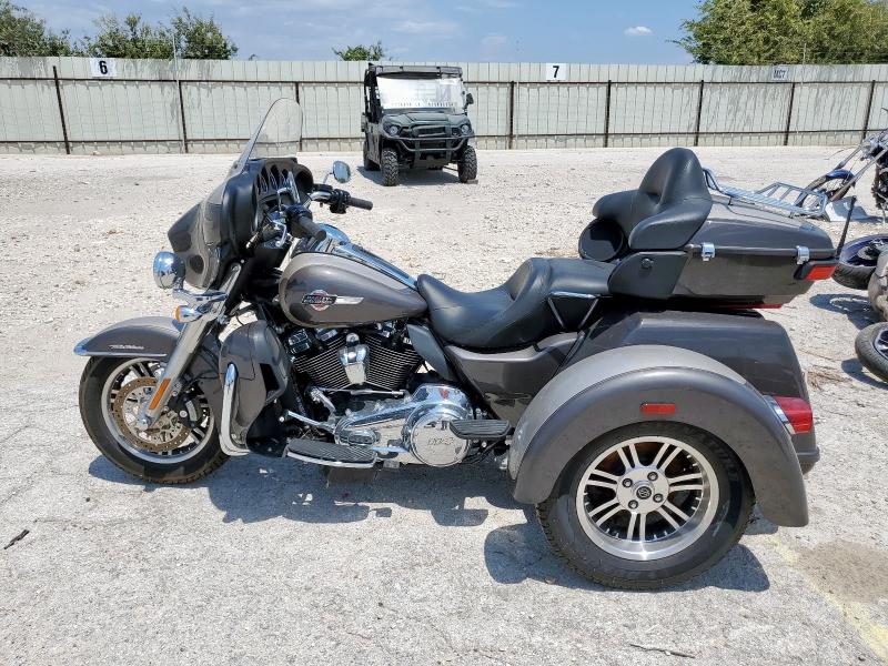 1HD1MAF14PB858972 - 2023 HARLEY-DAVIDSON FLHTCUTG SILVER photo 3