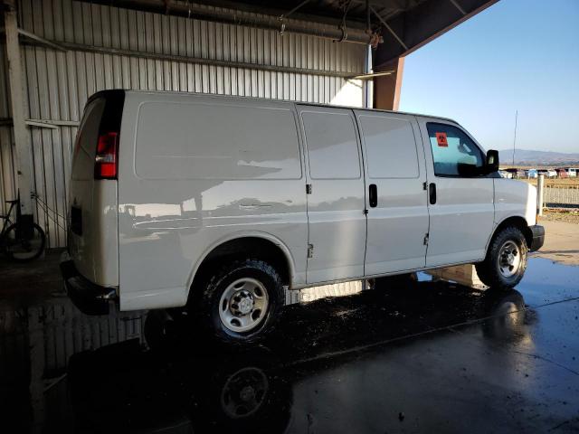 1GCWGAFPXP1116522 - 2023 CHEVROLET EXPRESS G2500 WHITE photo 3