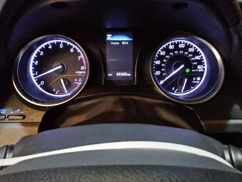 4T1B11HK1JU085597 - 2018 TOYOTA CAMRY L WHITE photo 9